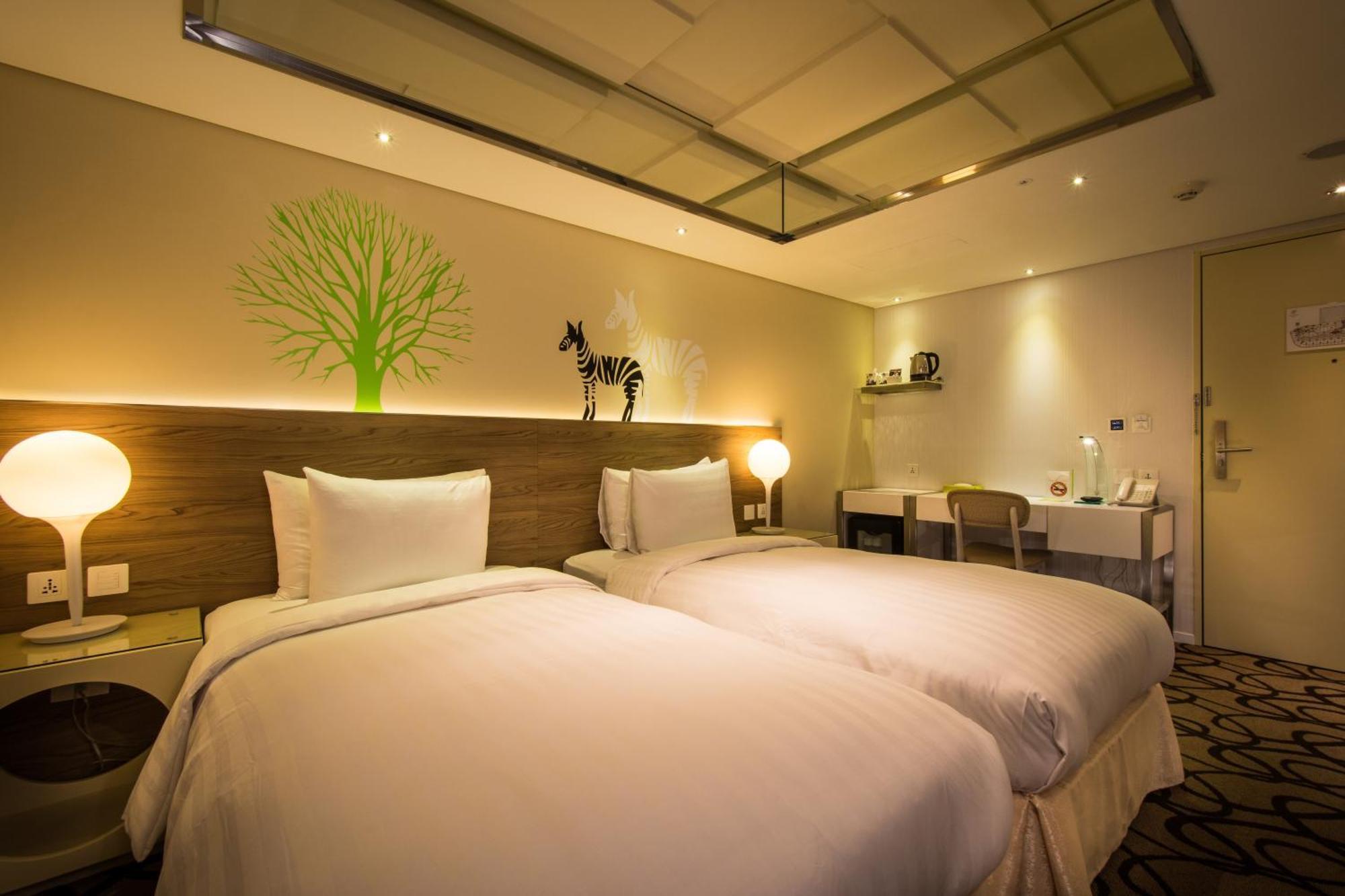 Green World Hotel - Zhonghua Taipei Exterior photo